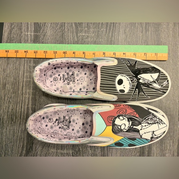 🖤 Disney Nightmare Before Christmas Jack & Sally Slip On Sneakers Size 11 - Picture 3 of 17